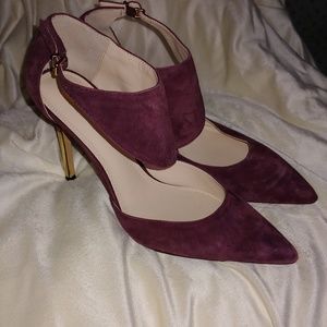 Victoria's Secret pumps